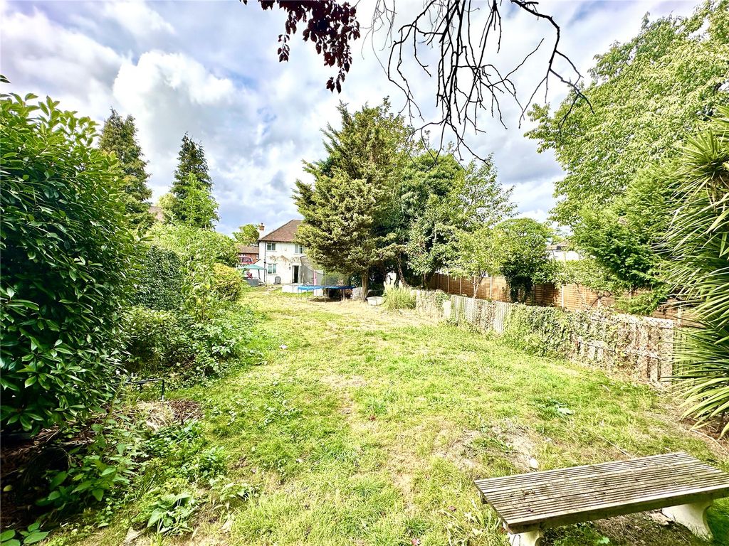 Property photo 2 of 12 Picture No. 16