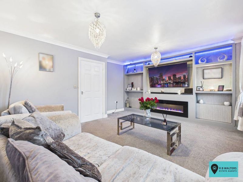 Property photo 2 of 20 Living Room