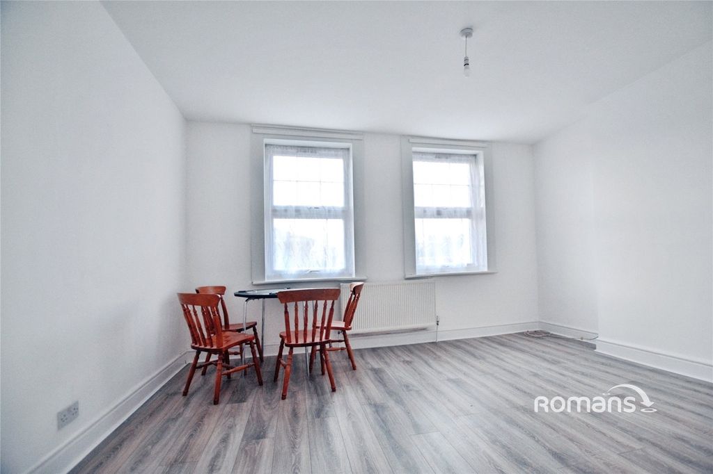 Property photo 2 of 6 Picture No. 04