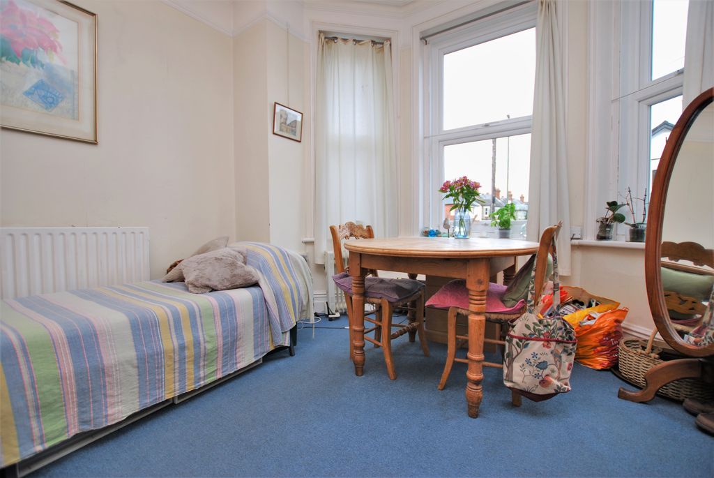 Property photo 2 of 5 Photo 02