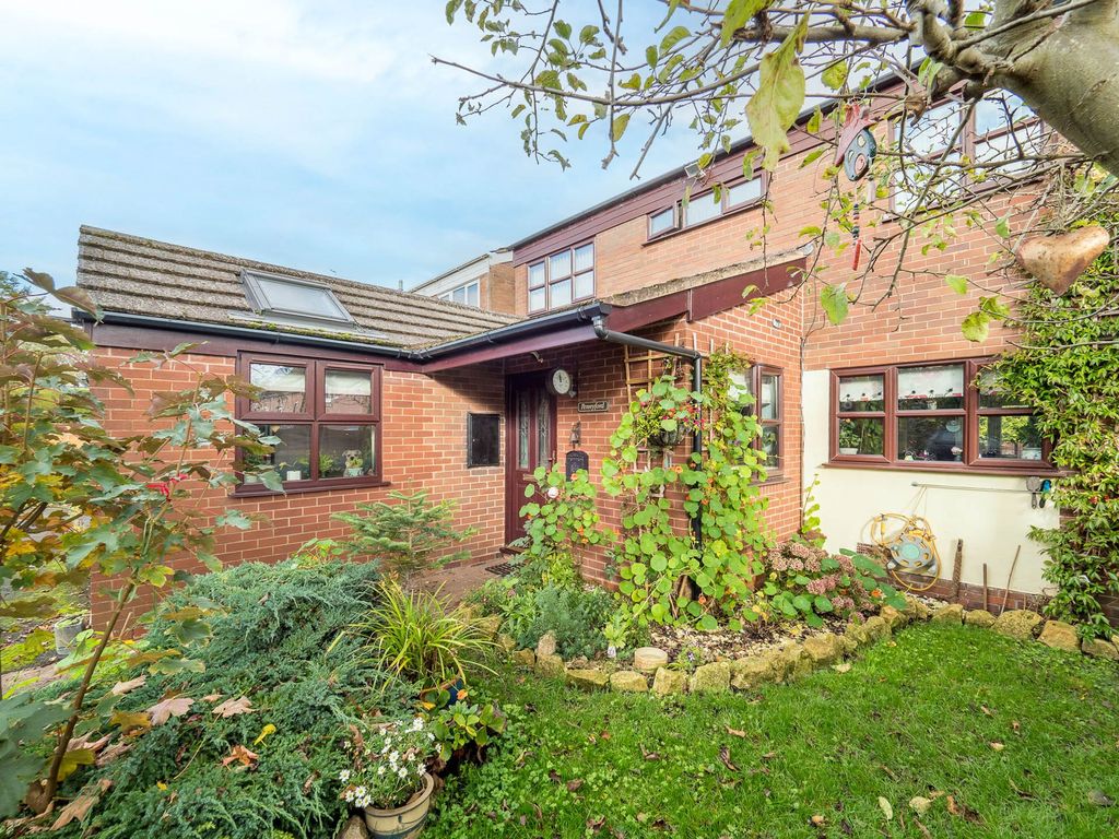 Property photo 1 of 30