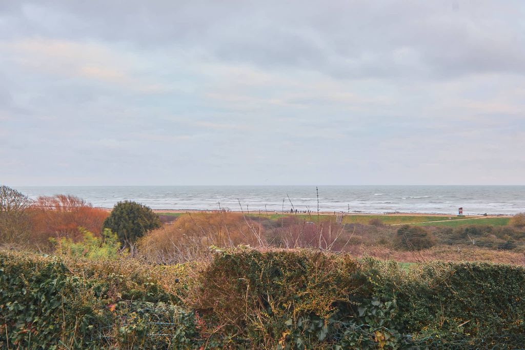 Property photo 1 of 32 Direct Sea Views