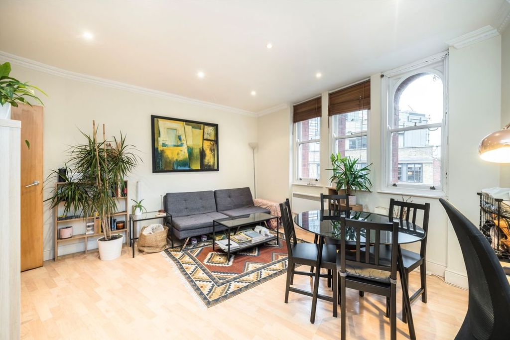 Property photo 2 of 5