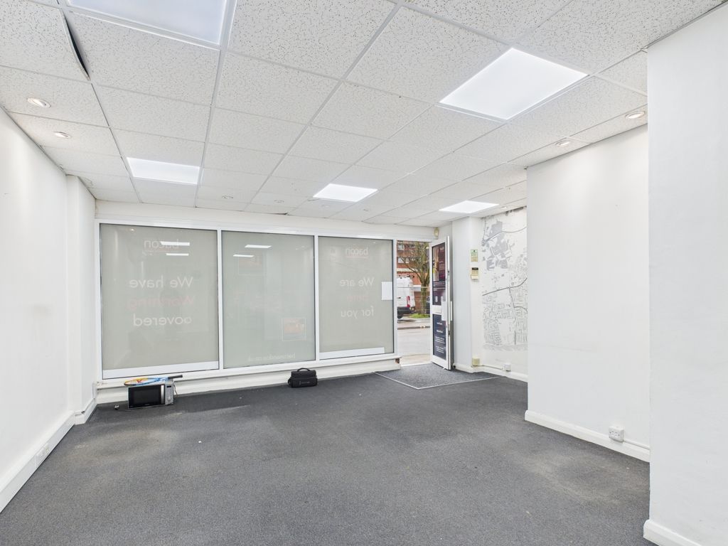 Property photo 2 of 7 Photo 4