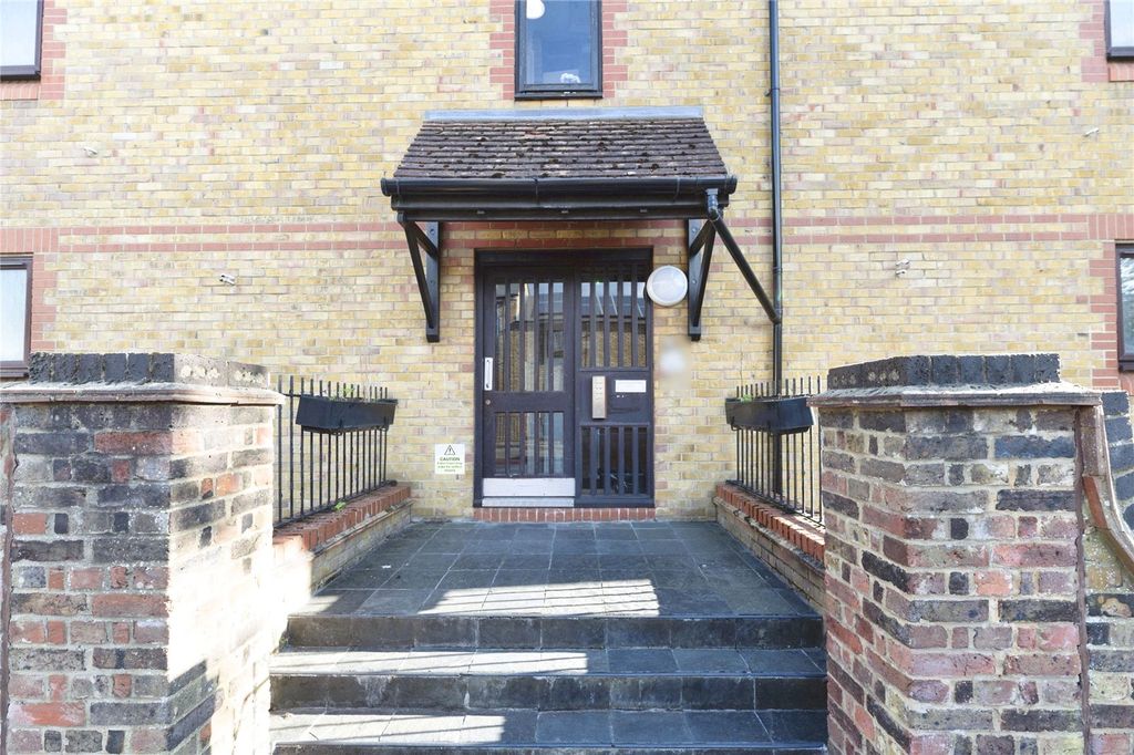 Property photo 1 of 17 Picture No. 20