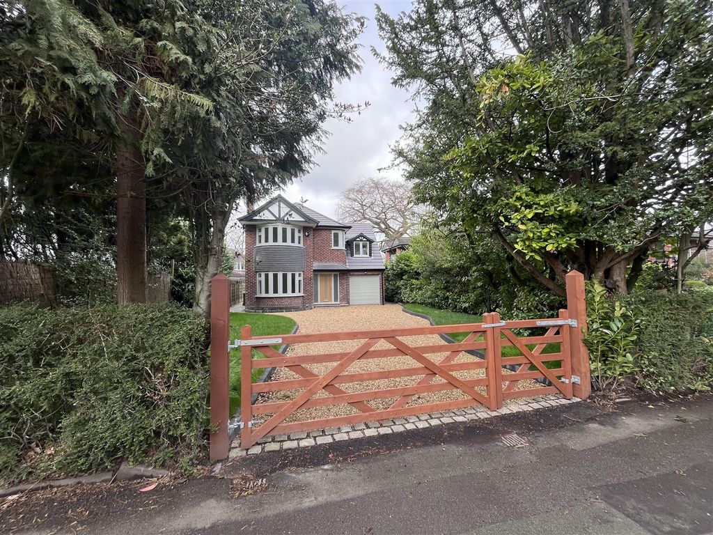 Additional image 12 of 5 bed detached house to rentKnutsford Road, Wilmslow SK9