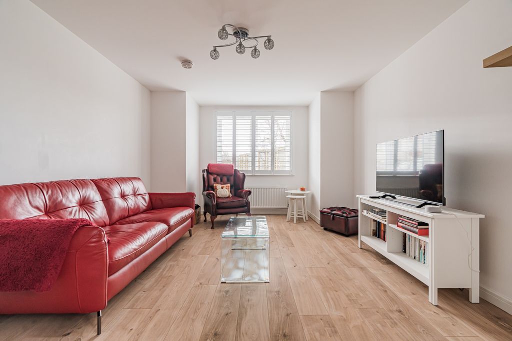 Property photo 2 of 20 Property Image 2