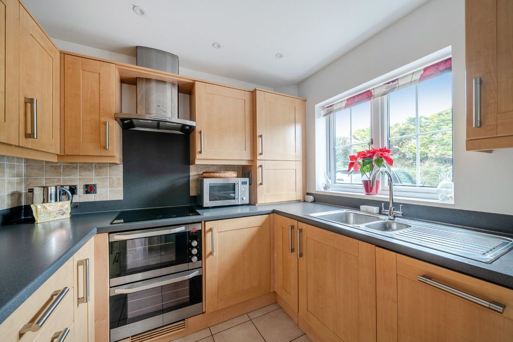 Property photo 2 of 16 Picture No. 44