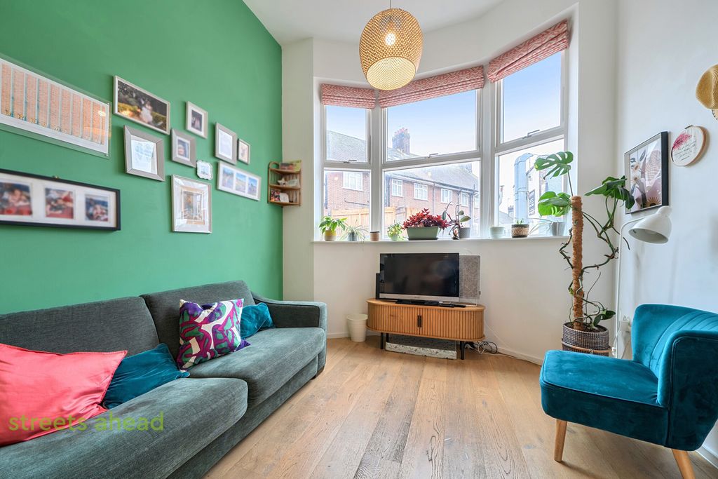 Property photo 1 of 10 F7A175c0-6E4F-455...