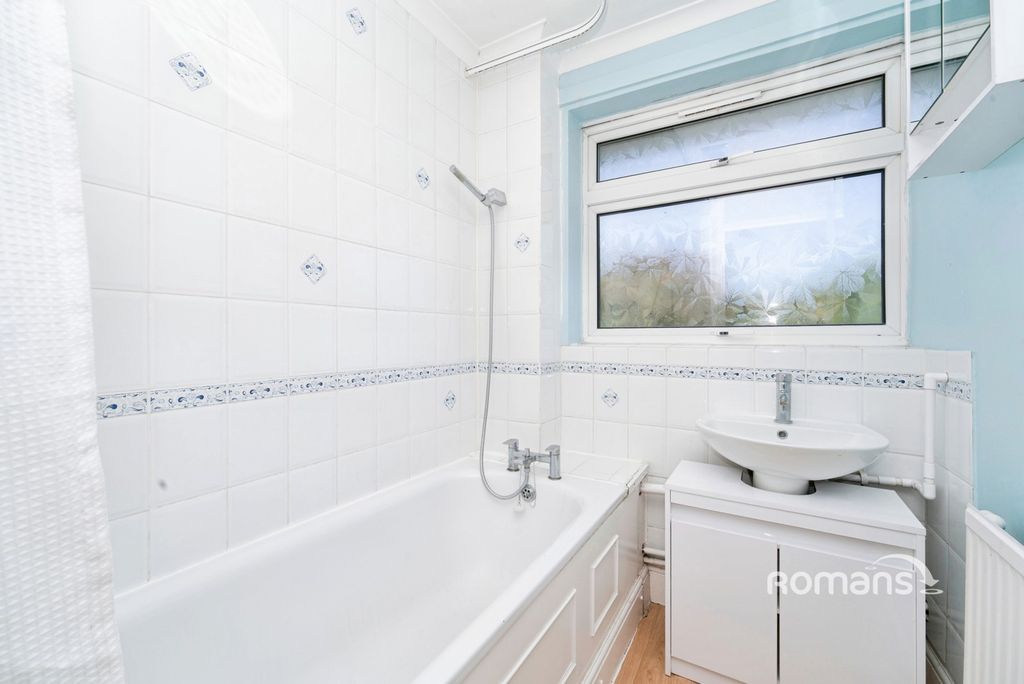 Property photo 3 of 10 Pbox-Img.Jpg