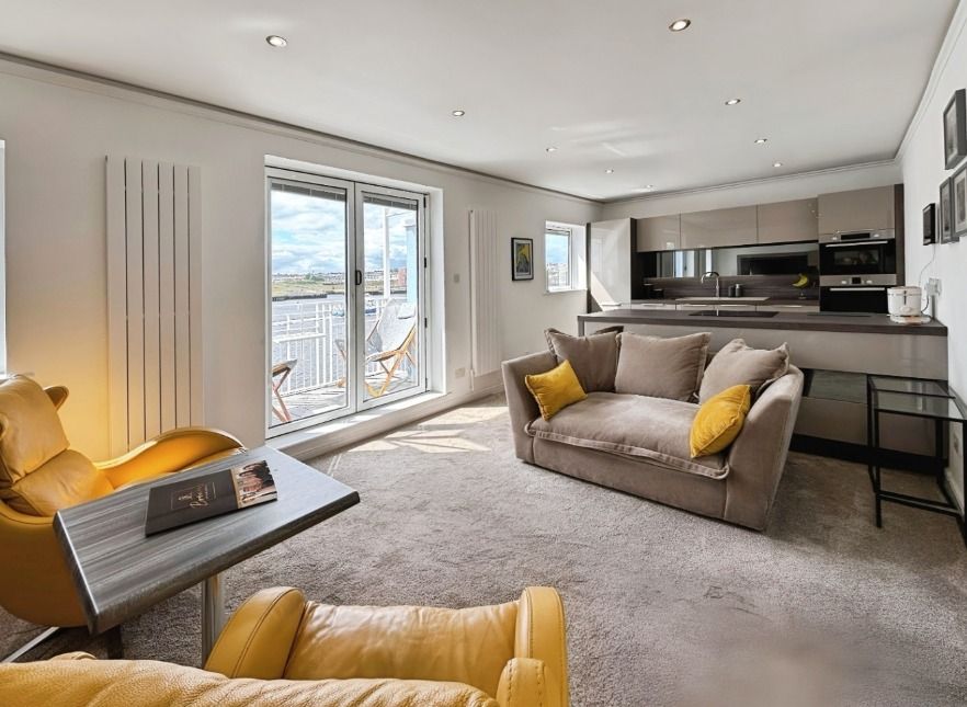 Property photo 3 of 15 4631456