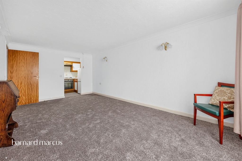 Property photo 3 of 23