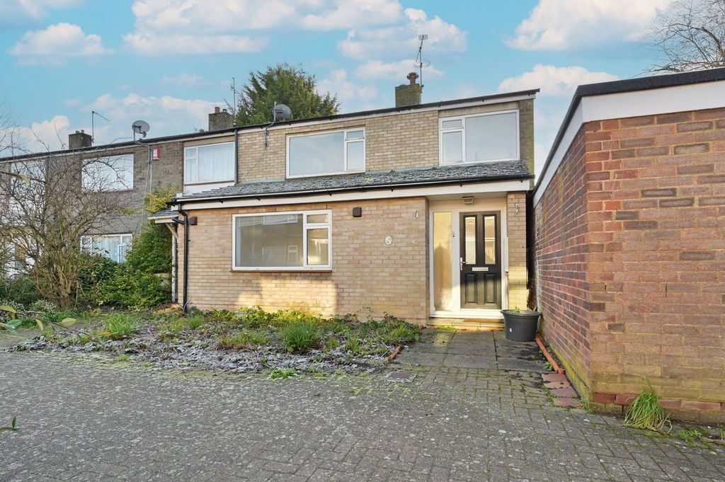 Property photo 2 of 23