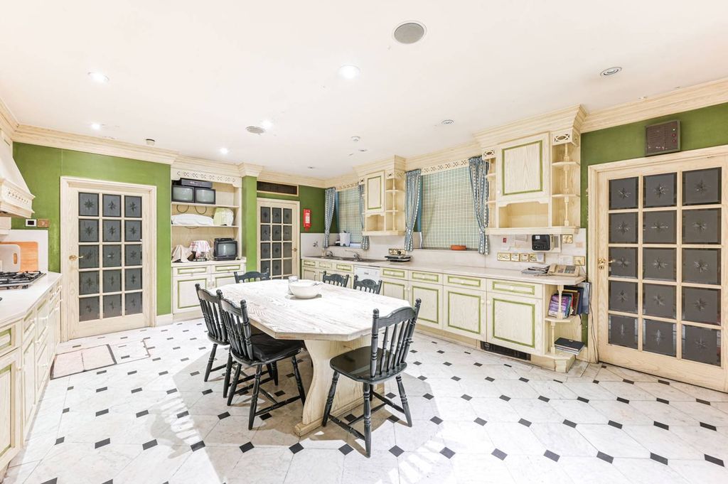 Additional image 8 of 6 bed terraced house to rentUpper Grosvenor Street, Mayfair, London W1K