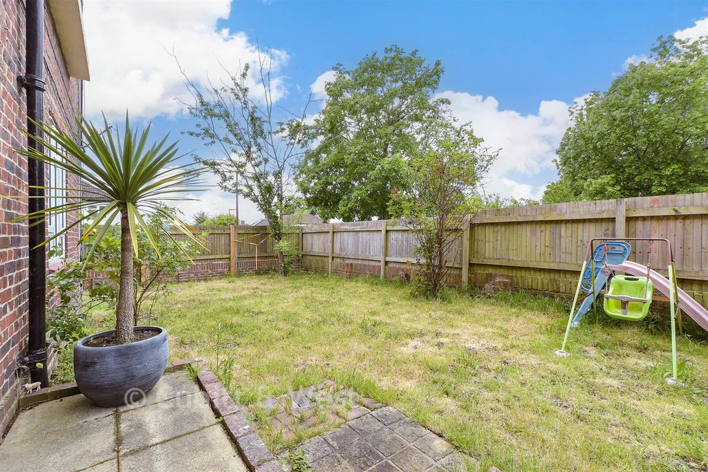 Property photo 1 of 13 Rear Garden