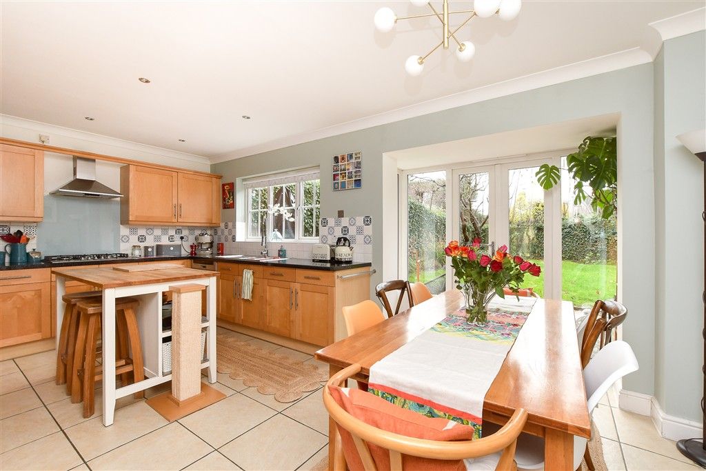 Property photo 1 of 19 Kitchen/Diner