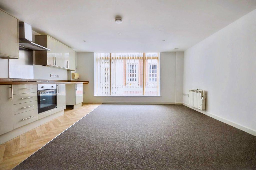 Property photo 1 of 13 3 St Giles (4).Jpeg