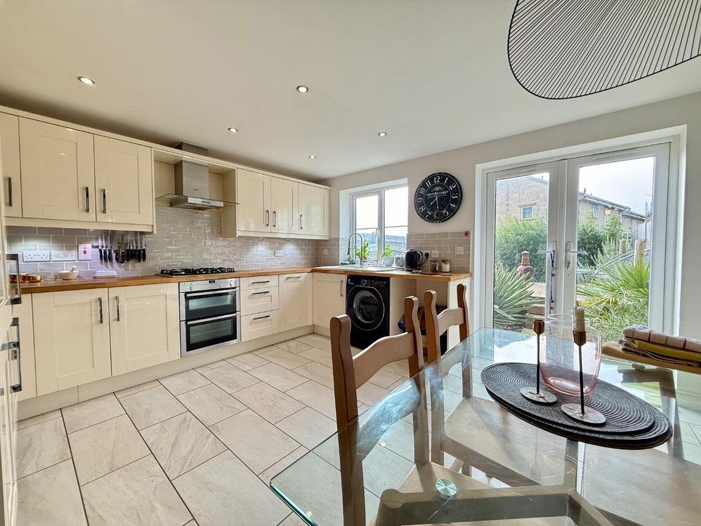 Property photo 2 of 17 Img_3647.Jpeg