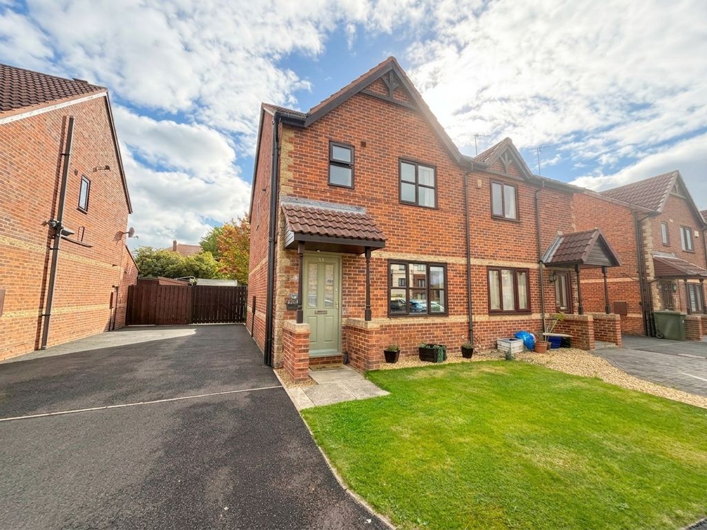 Property photo 1 of 10 External