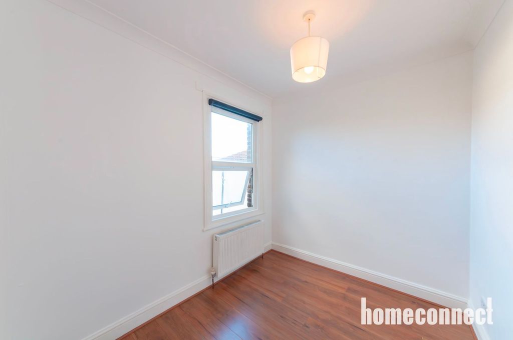 Property photo 3 of 24