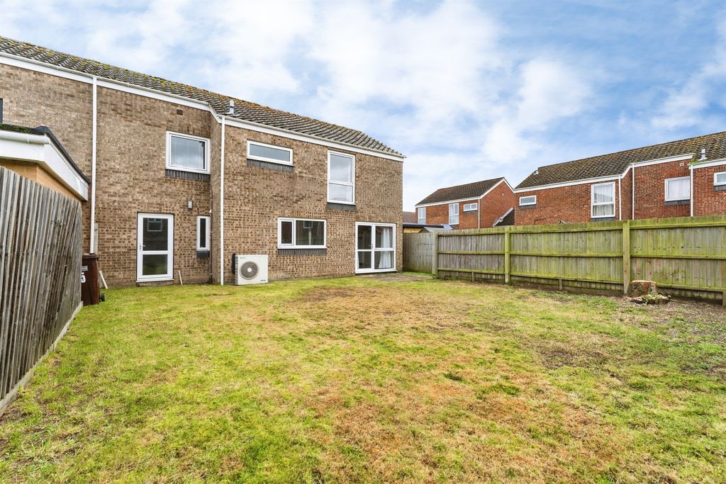 Property photo 2 of 15