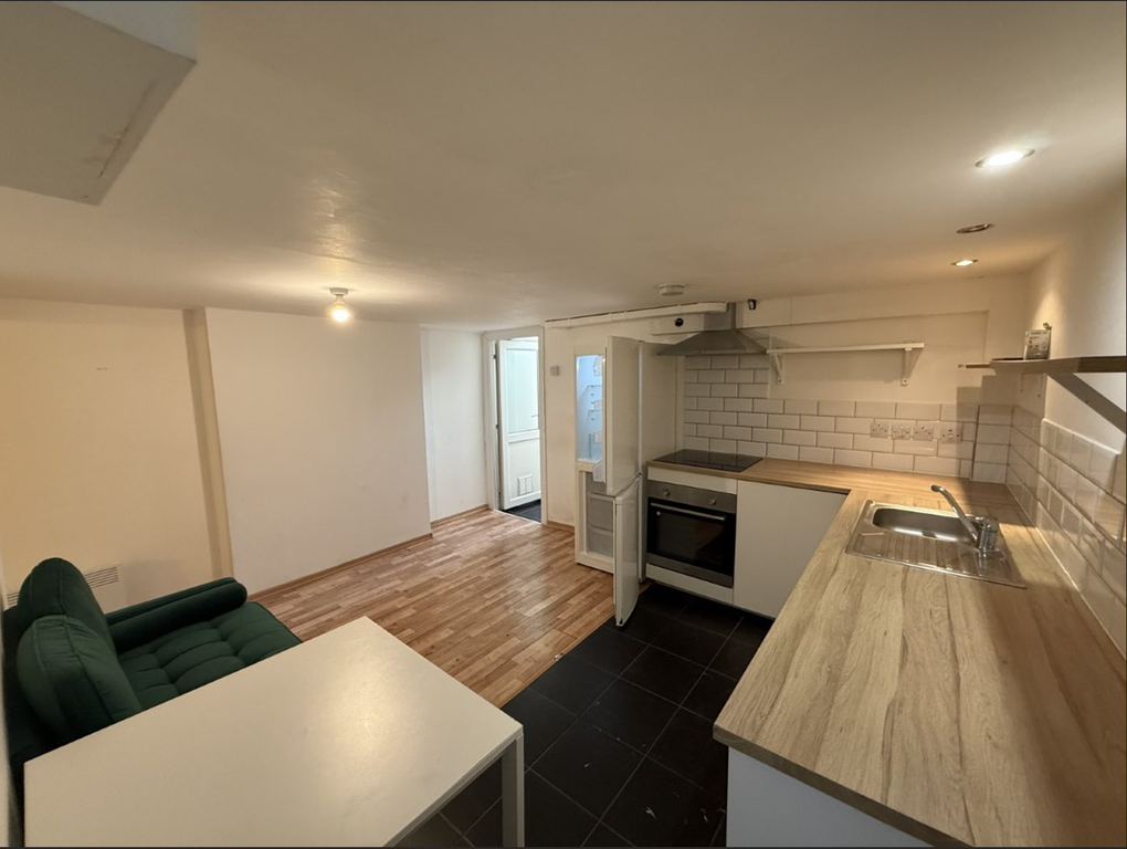 Property photo 2 of 4