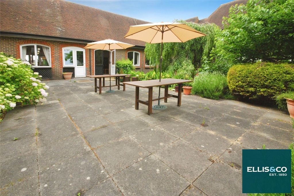Property photo 3 of 12 Picture No. 15