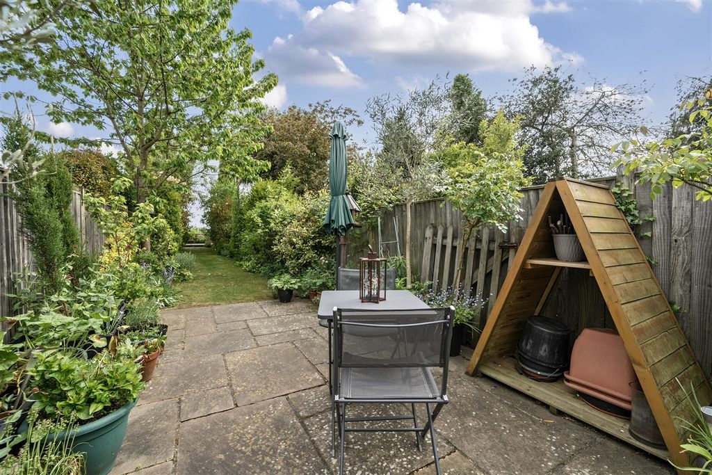 Property photo 2 of 18 28-681B9083541Ef-1287840-Arw-28.Jpg