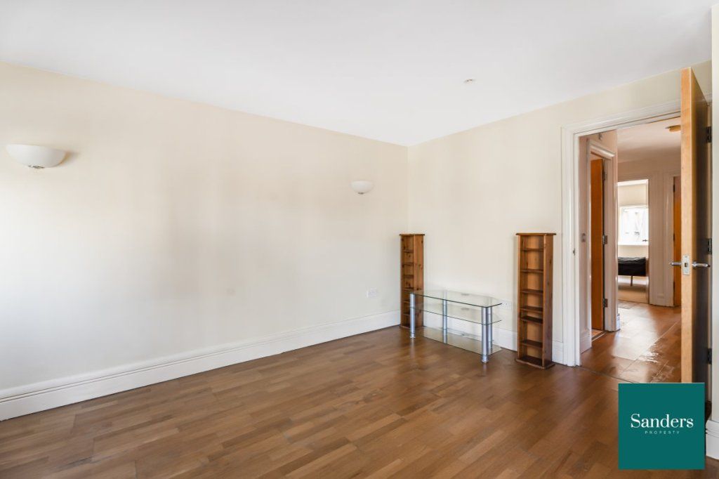 Property photo 3 of 23