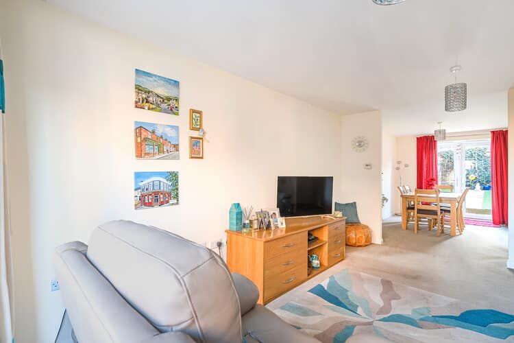 Property photo 2 of 20