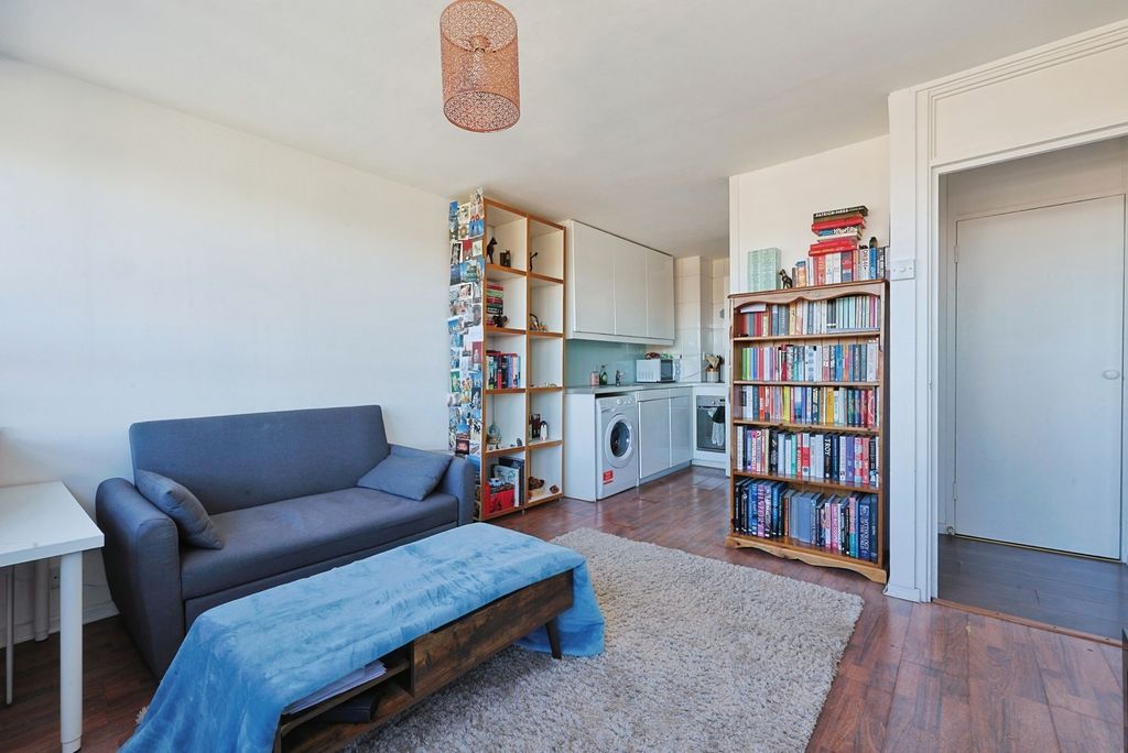 Property photo 1 of 18 Pbox-Img.Jpg