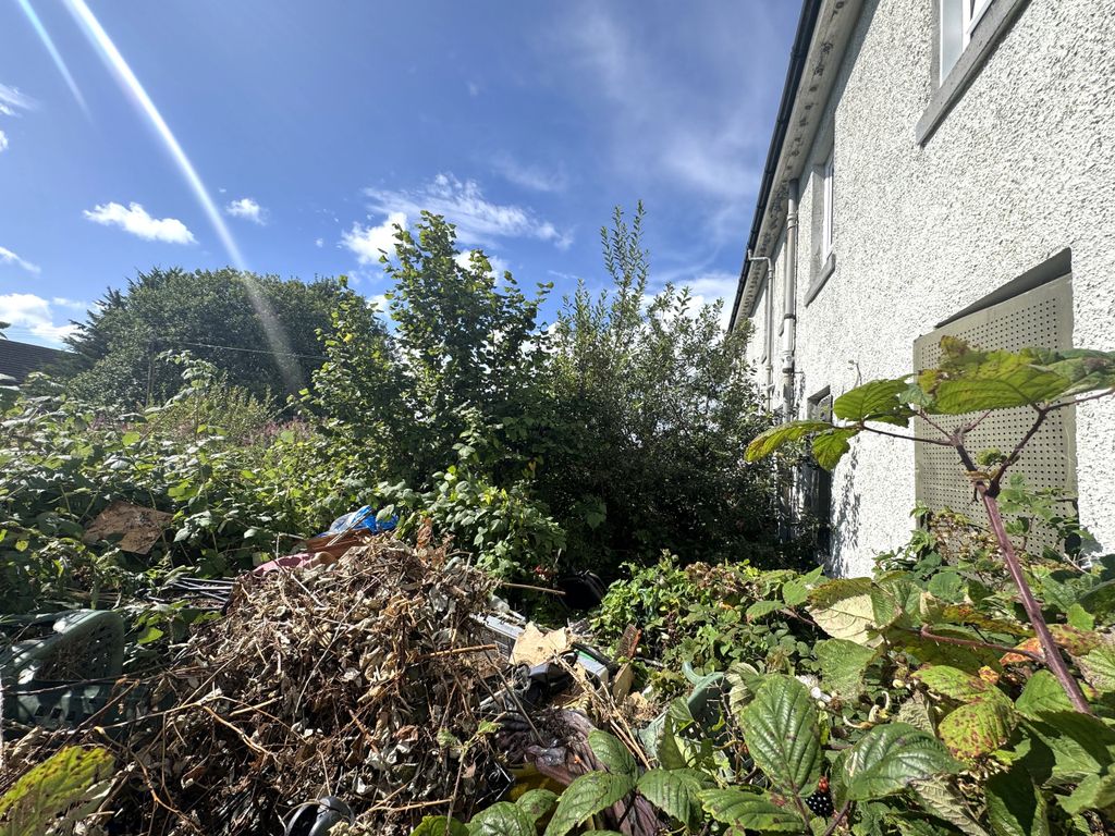 Property photo 3 of 4 3