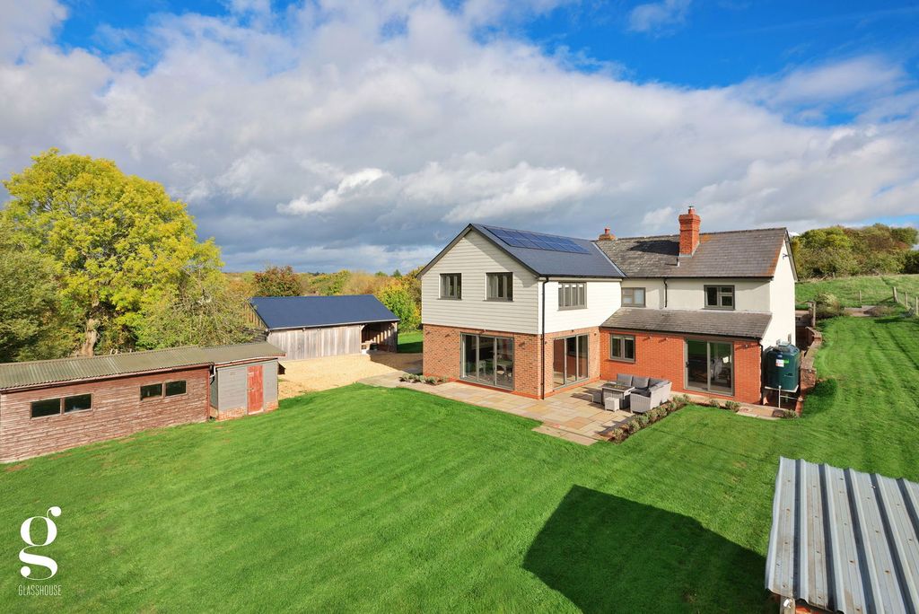 Property photo 1 of 43