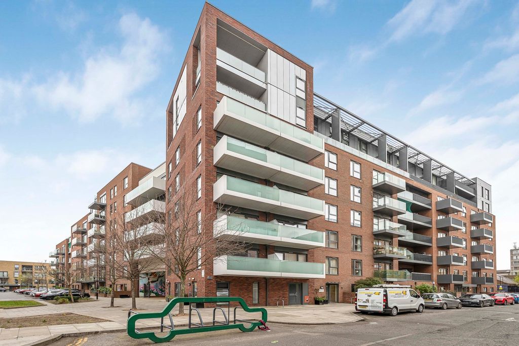 Property photo 1 of 14