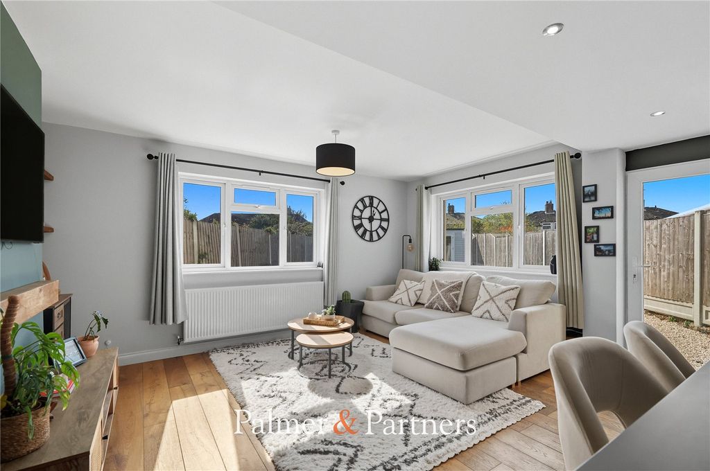 Property photo 3 of 23 Picture No. 07