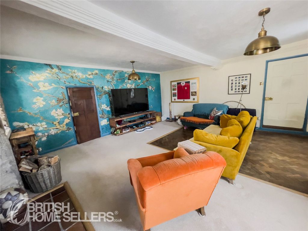 Property photo 3 of 28 Picture No. 03