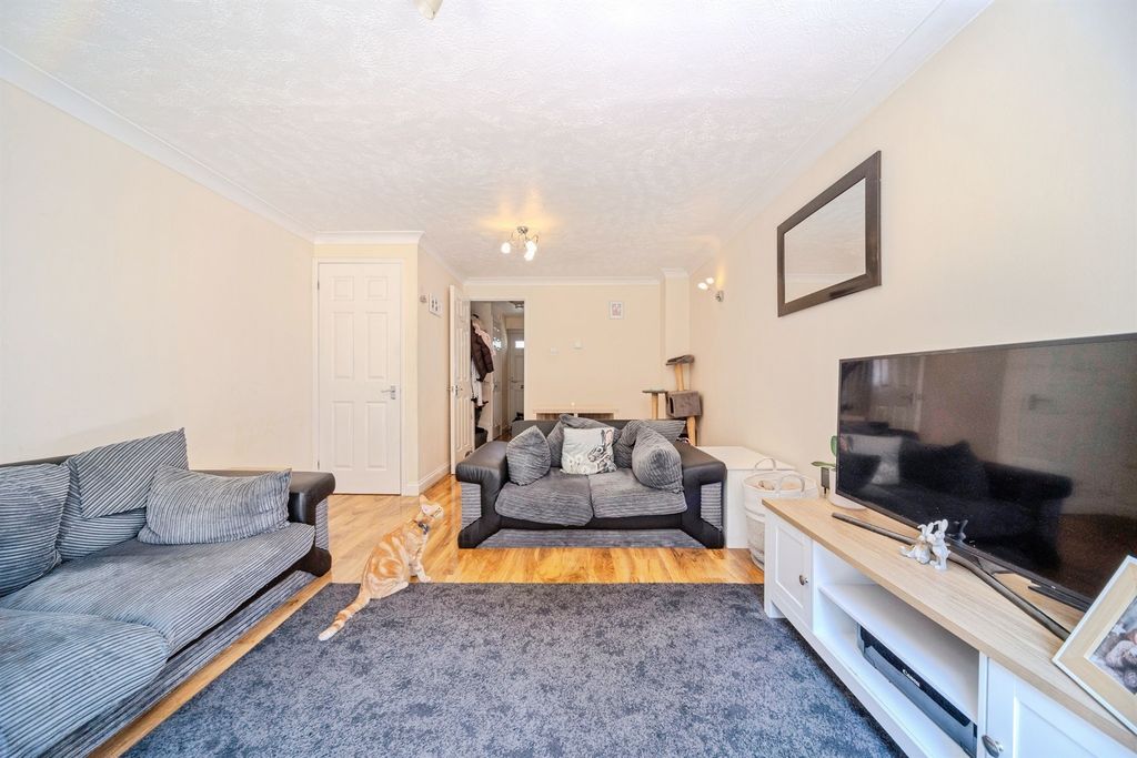 Property photo 3 of 14