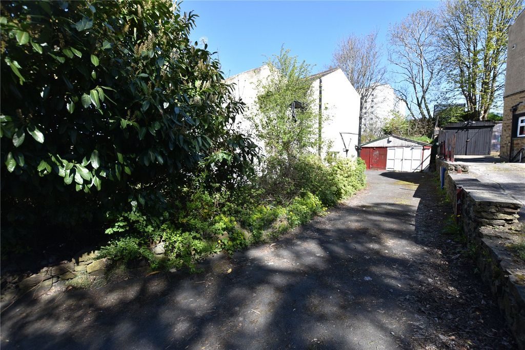 Property photo 2 of 14 Picture No. 02