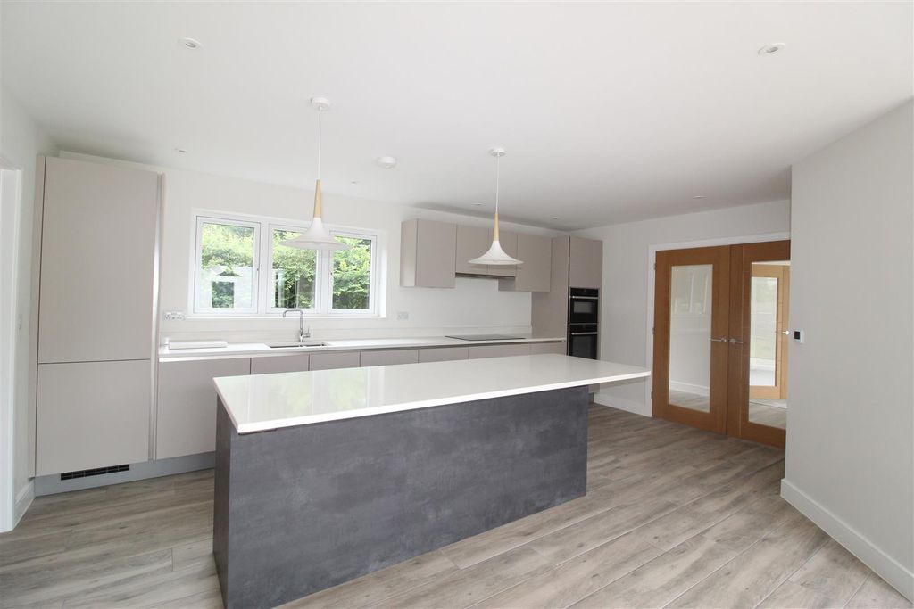 Property photo 2 of 26 12.Jpg