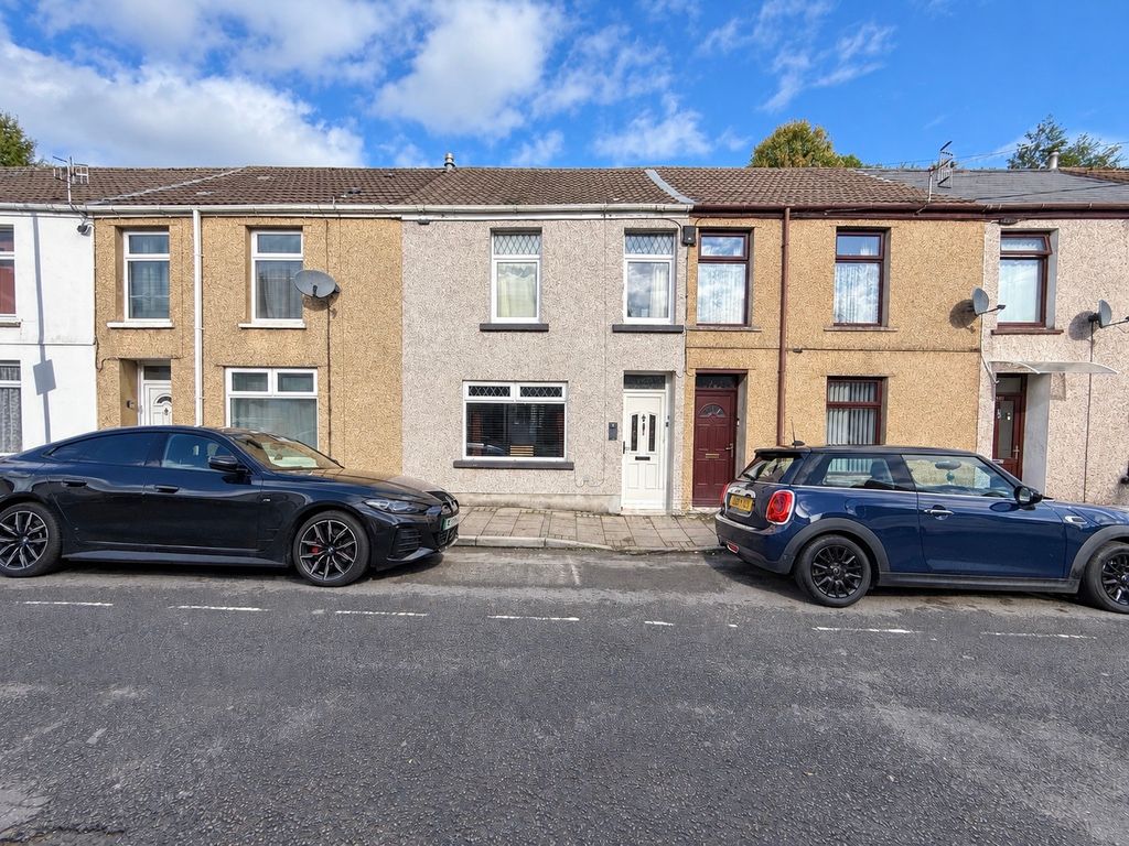 Property photo 1 of 17 14Aced39-D3Fd-4841-962B-A24E87E153A1.Jpeg