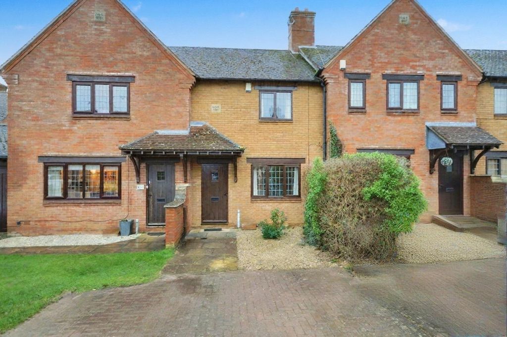 Property photo 1 of 9