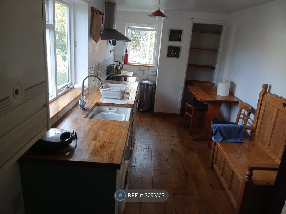 Property photo 3 of 11