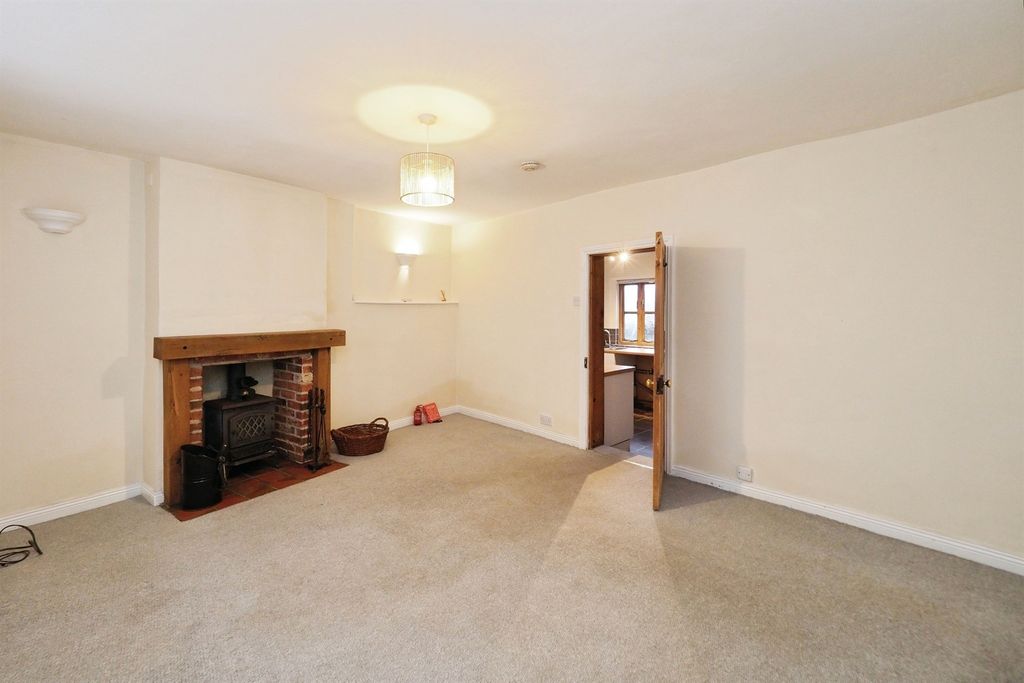 Property photo 2 of 19