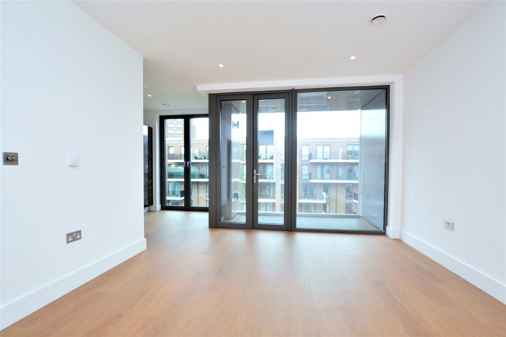 Property photo 2 of 9 Reception