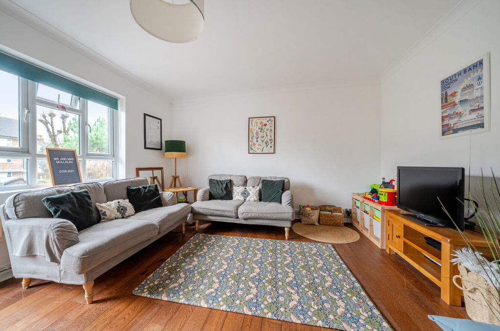Property photo 2 of 16 1405051-15-69808B...