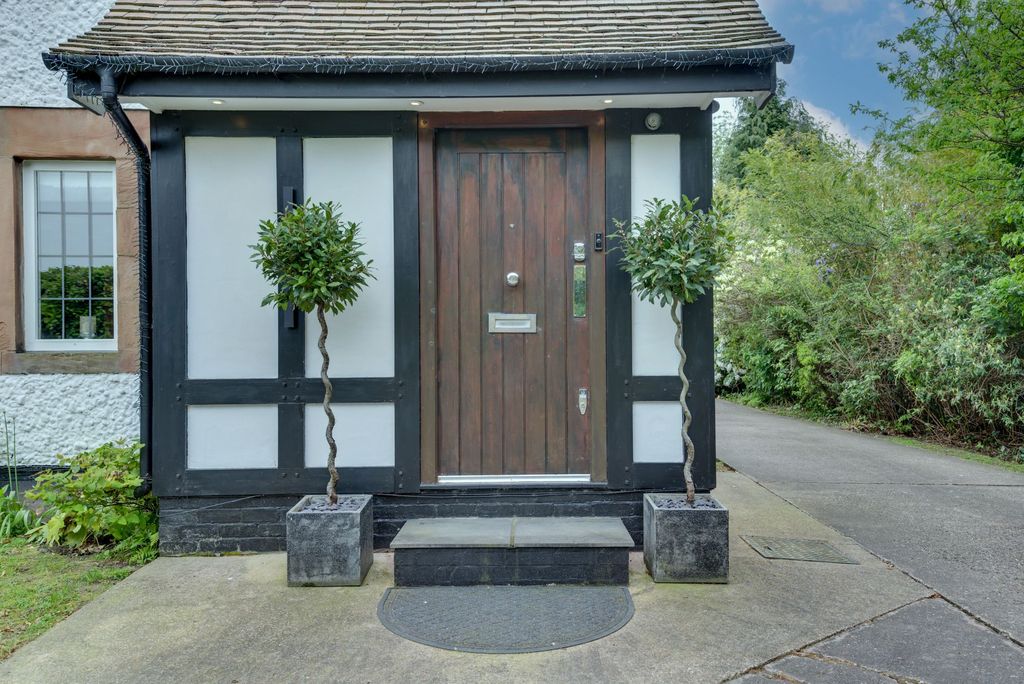 Property photo 2 of 54