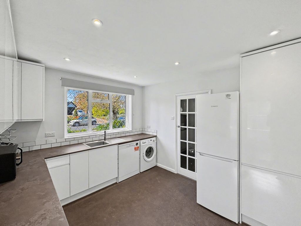 Property photo 3 of 30