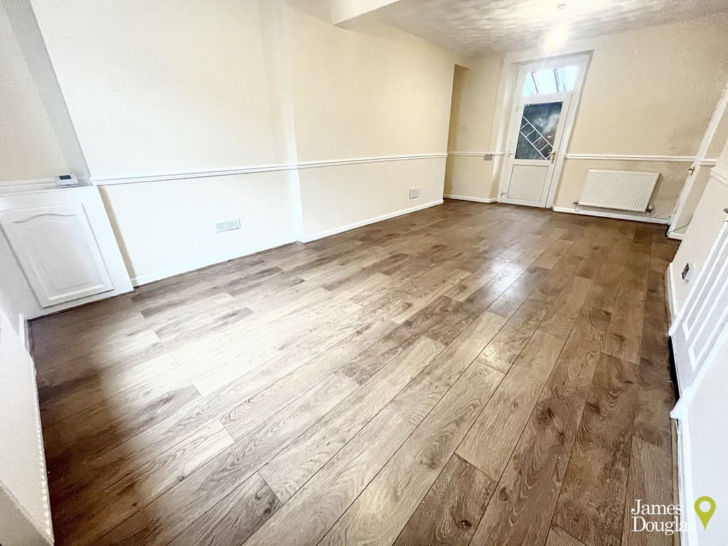 Property photo 3 of 20 Livdin1