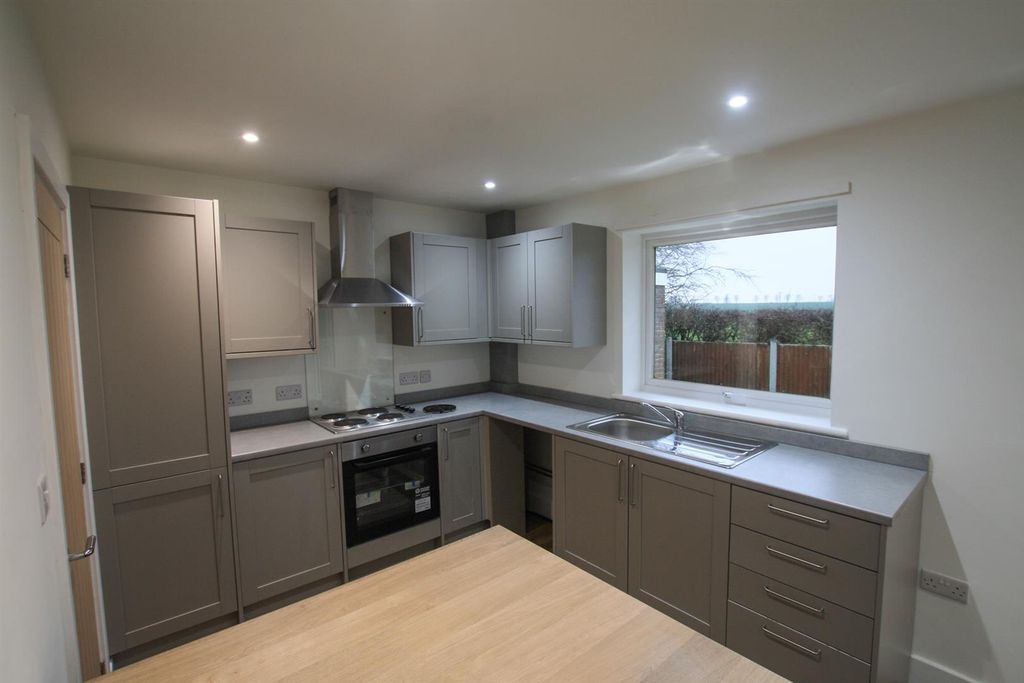 Property photo 2 of 12 Img_9007.Jpg