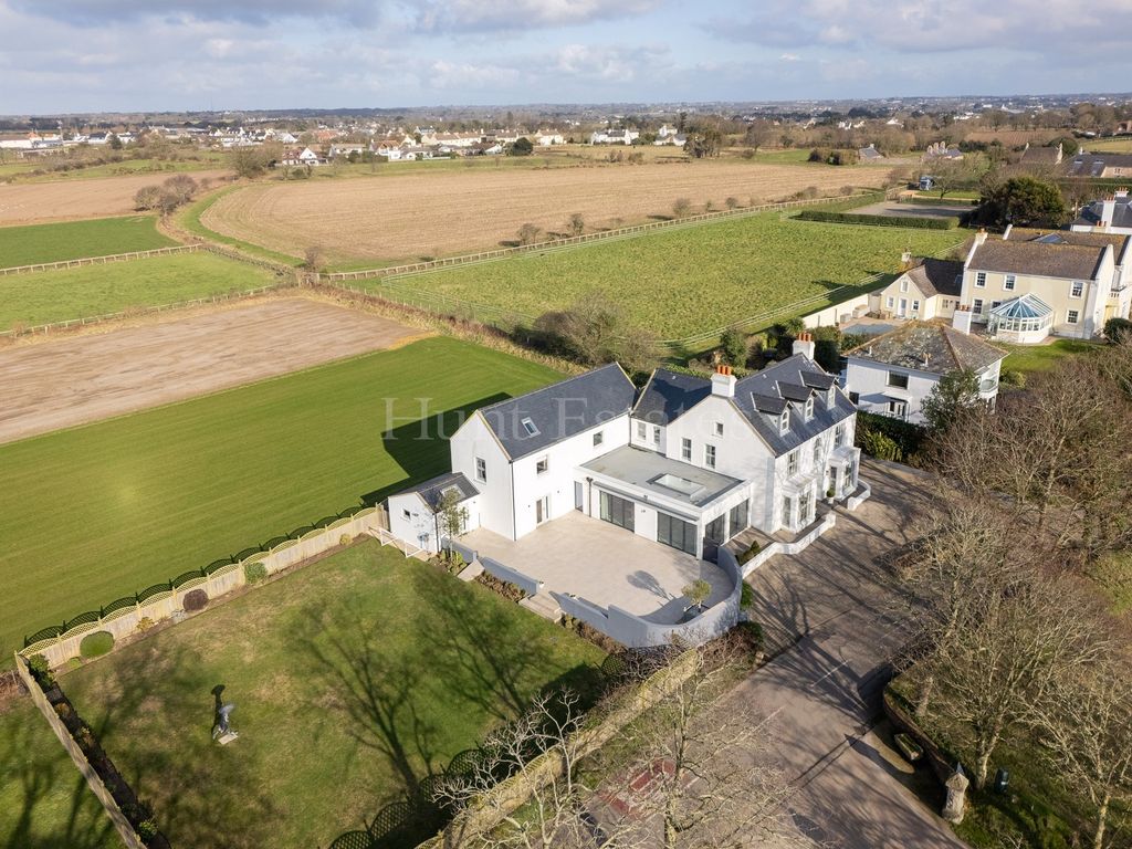 Property photo 2 of 40 Not Specified